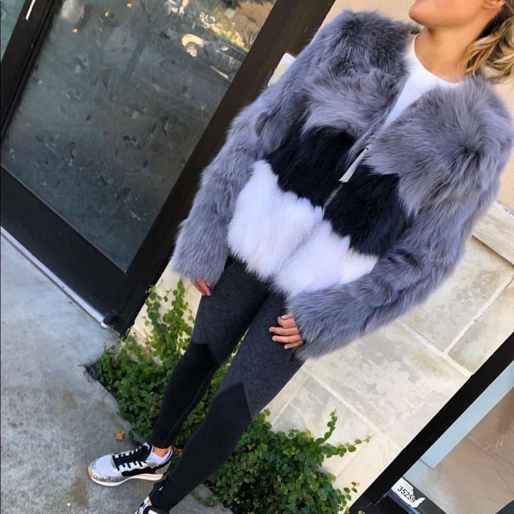 SAM. New York fox fur coat - color block